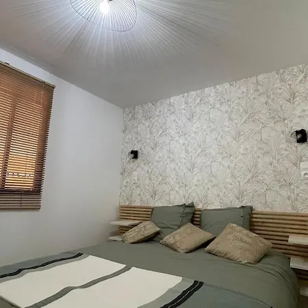 Paco Apartment *